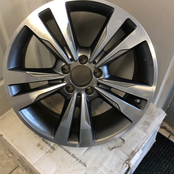 Mercedes Benz Rims >> 4 E350 Mercedes Benz Rims New Mercedes Benz Rims >> 4 E350 Mercedes Benz Rims New